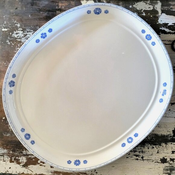 Large Vintage Villeroy & Boch Farmhouse Touch Oval Platter, Blue and White - Picture 2 of 8
